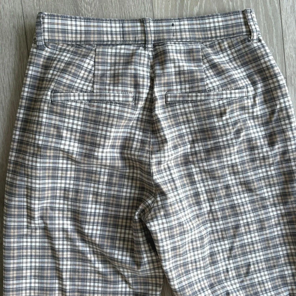 Hollister Ultra High-Rise Mom Pant Size S Plaid Grey Tan White Tapered Trousers
